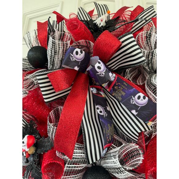 Nightmare Before Christmas Jack Skellington Wreath & Christmas Garland - Picture 6 of 12